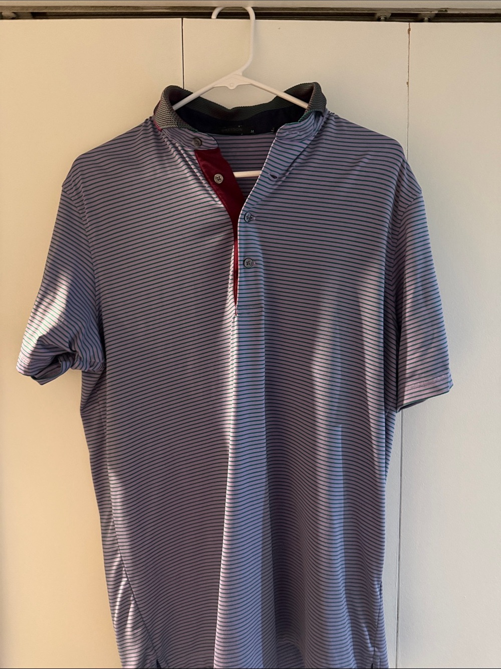 Men’s Greyson polo medium (not from course